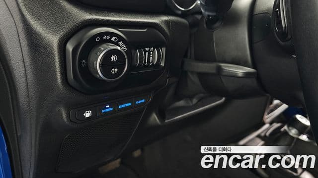 Jeep Wrangler 2021 — Şəkil 14/20