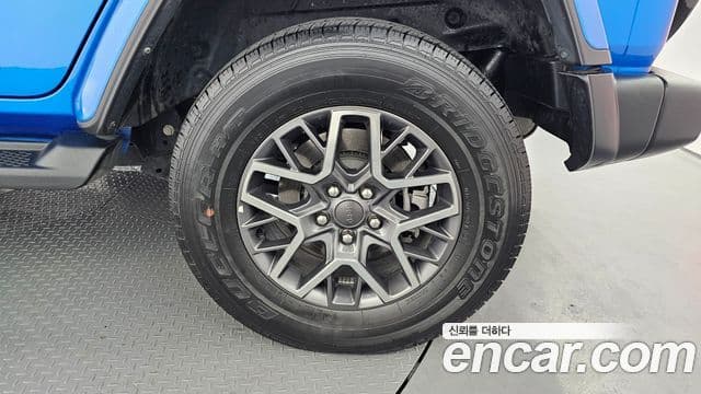 Jeep Wrangler 2021 — Photo 3/30