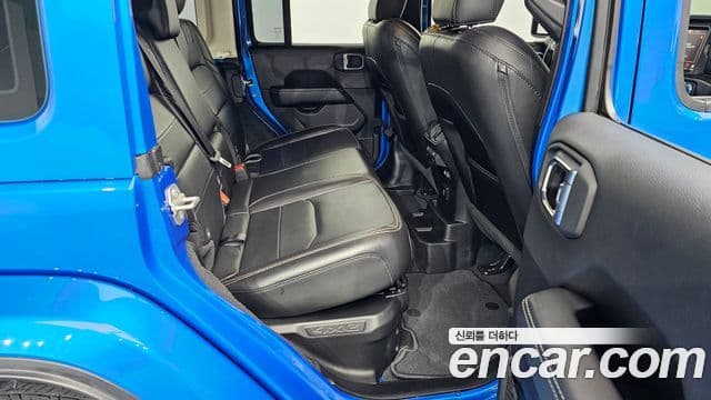 Jeep Wrangler 2021 — Photo 15/30