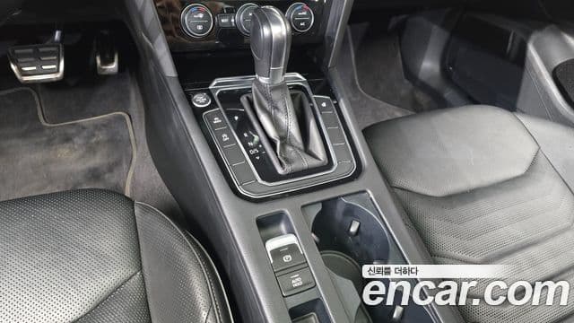 Volkswagen Arteon 2019 — Şəkil 9/20
