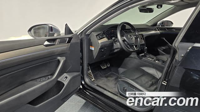 Volkswagen Arteon 2019 — Şəkil 10/20