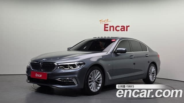 BMW 5 Series 2018 — ფოტო 1/20