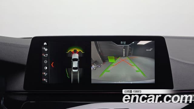 BMW 5 Series 2018 — ფოტო 16/20