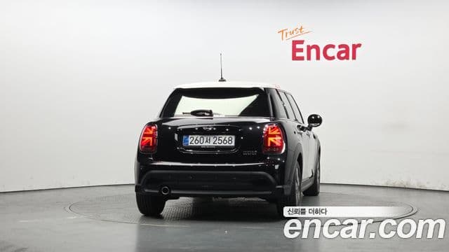 Mini Cooper 2022 — ფოტო 4/20