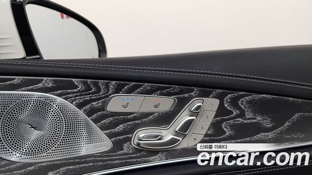 Mercedes-Benz CLS-Class 2021 — Photo 16/40