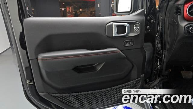 Jeep Wrangler 2022 — Photo 7/29