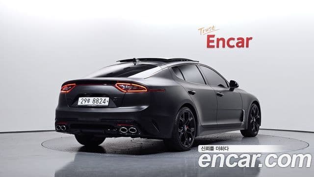 Kia Stinger 2018 — Şəkil 1/20