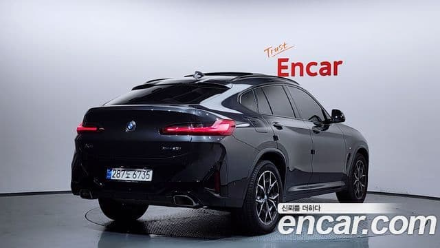 BMW X4 2022 — Фото 2/20