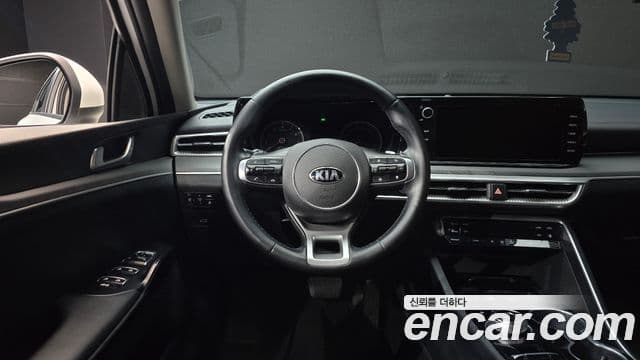 Kia K5 2021 — Şəkil 13/20
