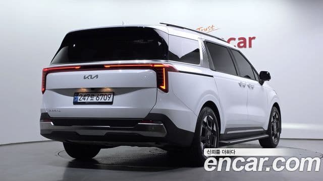 Kia Carnival 2025 — ფოტო 2/20