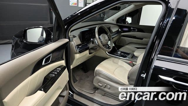 Kia Carnival 2022 — ფოტო 10/20