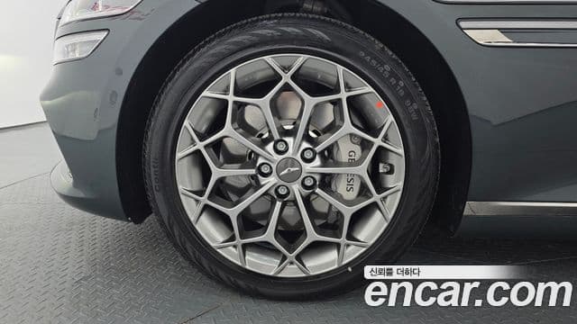 Genesis Electrified G80 2023 — ფოტო 4/20