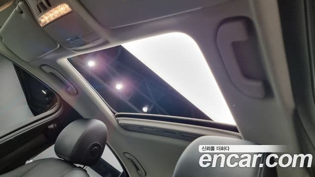 Mercedes-Benz C-Class 2018 — ფოტო 11/20