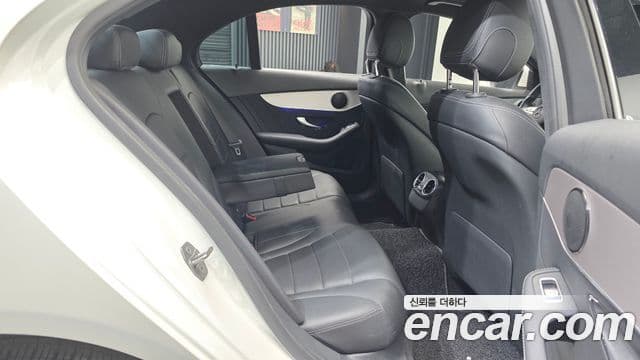 Mercedes-Benz C-Class 2020 — Şəkil 12/20