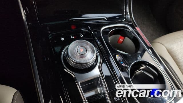 Kia Carnival 2022 — Şəkil 11/34