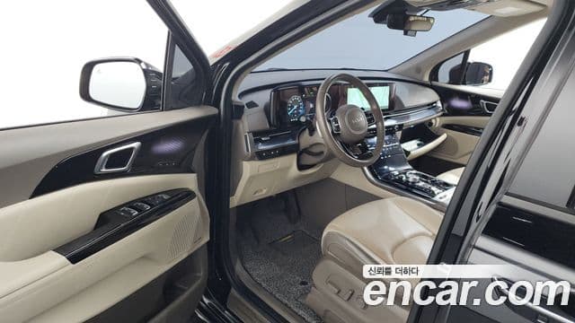 Kia Carnival 2022 — Şəkil 23/34