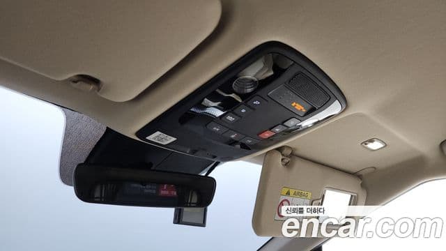 Kia Carnival 2022 — Şəkil 26/34