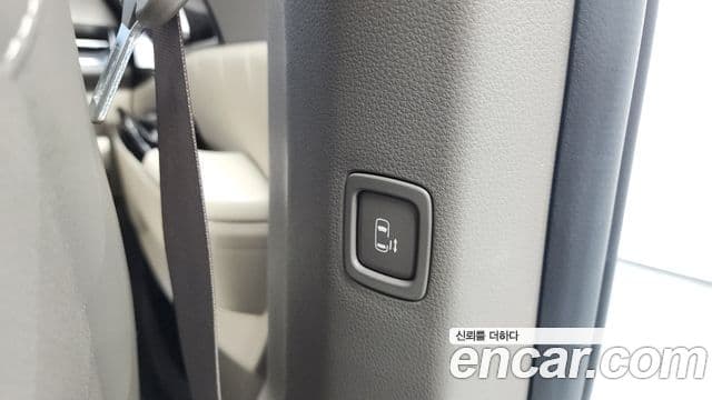Kia Carnival 2022 — Şəkil 16/34