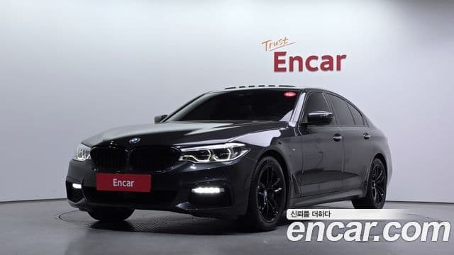 BMW 5 Series 2018 — Şəkil 1/20
