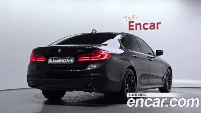 BMW 5 Series 2018 — Şəkil 2/20