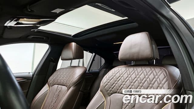 BMW 5 Series 2018 — Şəkil 19/20