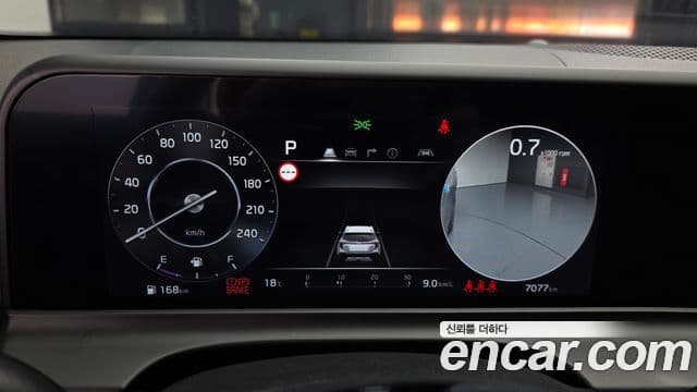 Kia Seltos 2023 — ფოტო 8/20