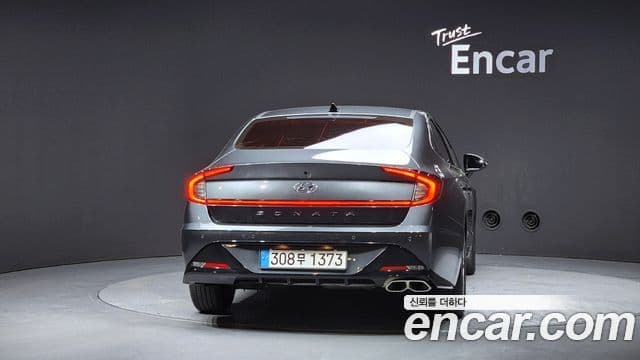 Hyundai Sonata 2023 — ფოტო 4/20