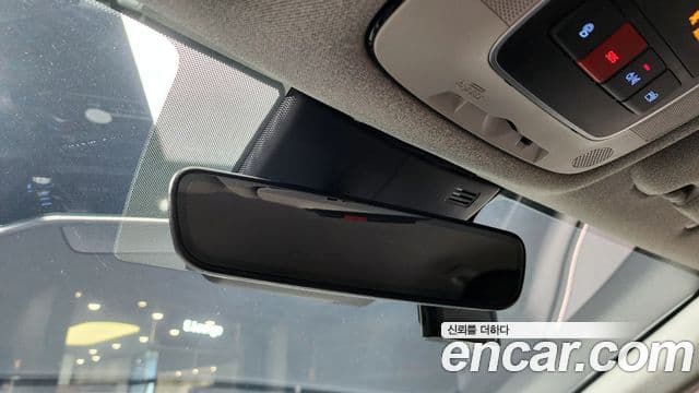 Hyundai Sonata Hybrid 2023 — Photo 32/36