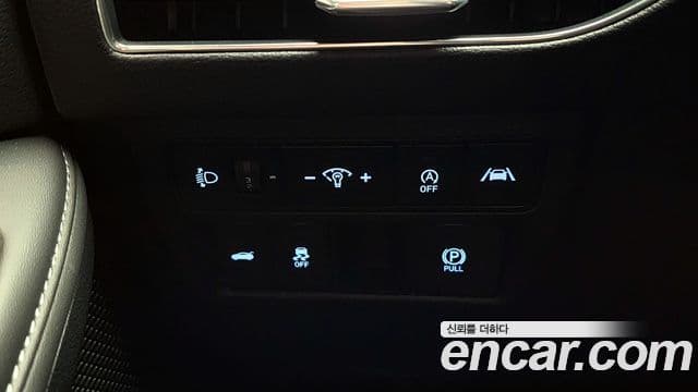 Hyundai Sonata Hybrid 2023 — Photo 7/36