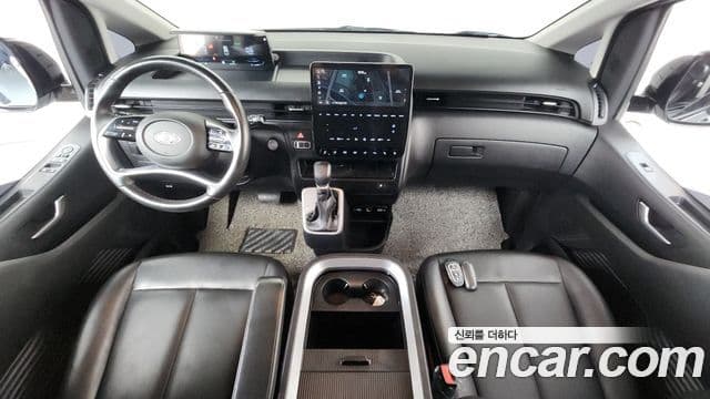 Hyundai Staria 2021 — ფოტო 7/20