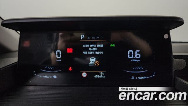 Hyundai Staria 2021 — ფოტო 8/20