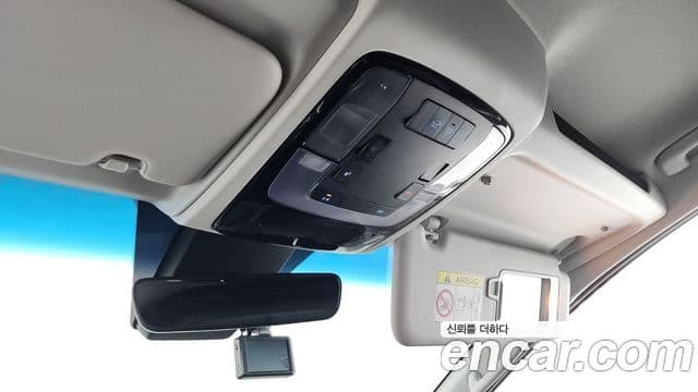 Hyundai Staria 2021 — ფოტო 19/20