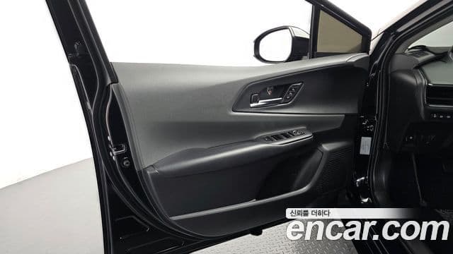 Toyota Prius 2025 — Photo 14/30