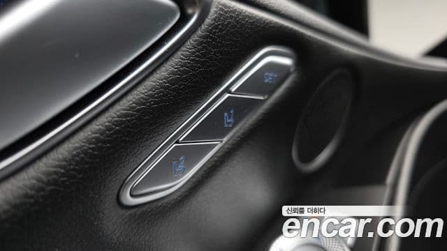 Genesis Electrified G80 2022 — Şəkil 16/20