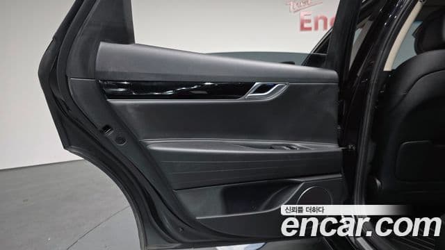 Genesis G80 2022 — ფოტო 32/32