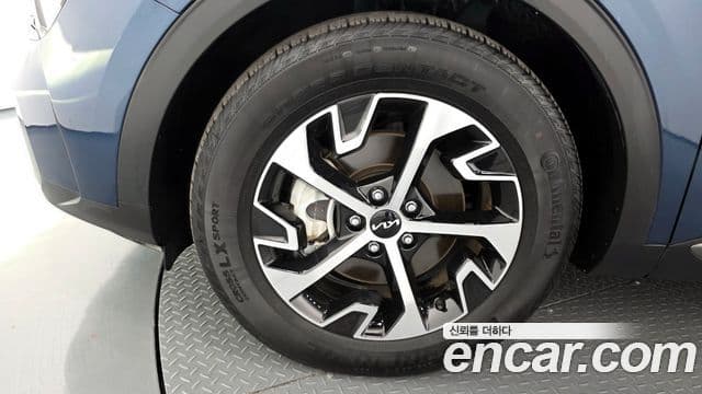 Kia Sportage 2022 — Photo 27/33
