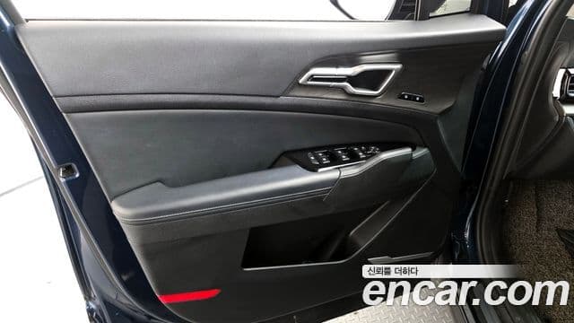 Kia Sportage 2022 — Photo 9/33
