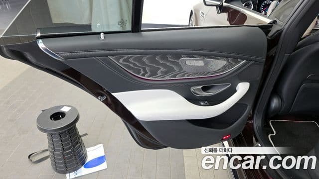 Mercedes-Benz AMG GT 2022 — Photo 22/35