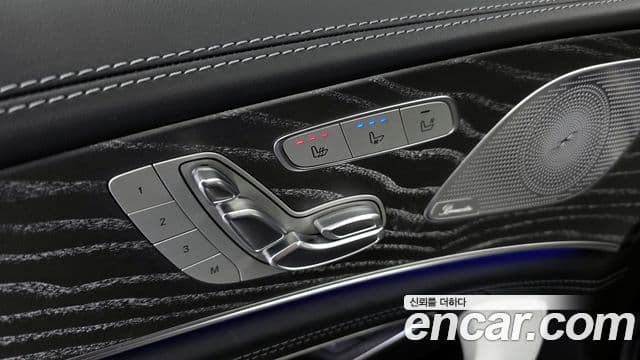 Mercedes-Benz AMG GT 2022 — Photo 11/35