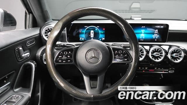 Mercedes-Benz A-Class 2019 — ფოტო 20/20