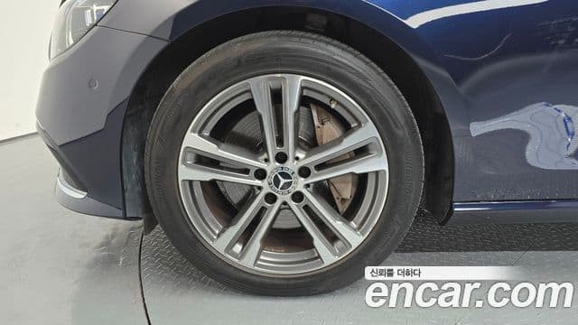 Mercedes-Benz E-Class 2022 — Şəkil 5/20