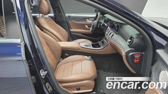 Mercedes-Benz E-Class 2022 — Şəkil 11/20