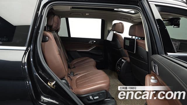 BMW X7 2020 — Şəkil 10/36