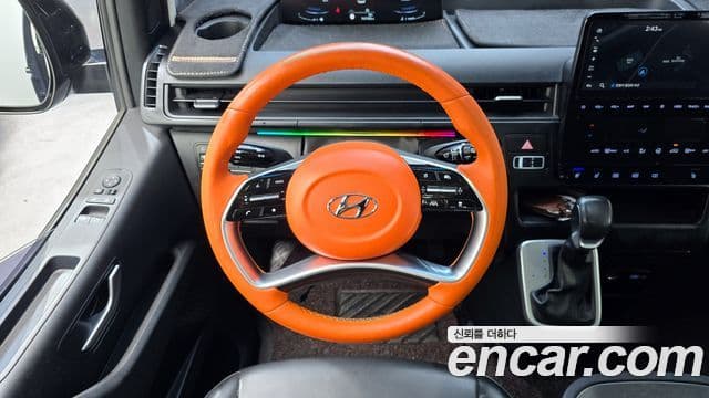 Hyundai Staria 2021 — ფოტო 13/20