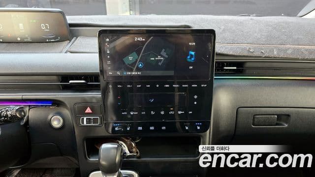 Hyundai Staria 2021 — ფოტო 18/20
