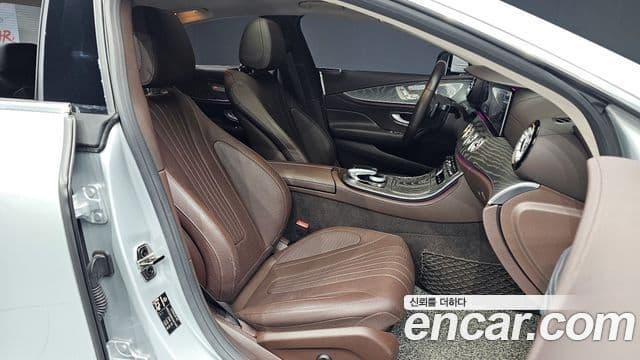 Mercedes-Benz CLS-Class 2019 — Фото 11/20