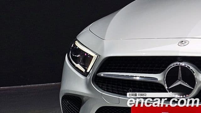 Mercedes-Benz CLS-Class 2019 — Photo 23/31