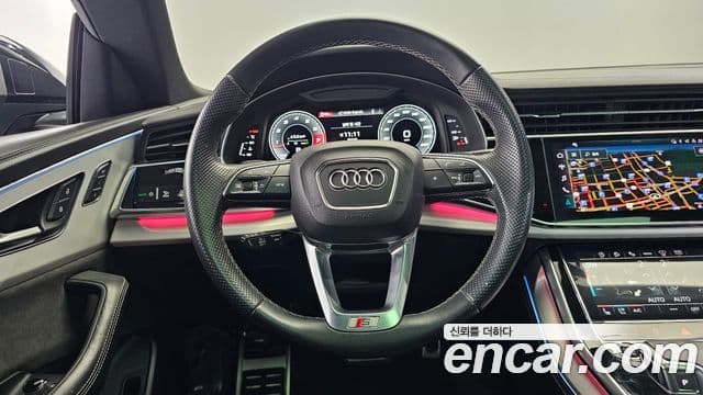 Audi Q8 2021 — Photo 6/20