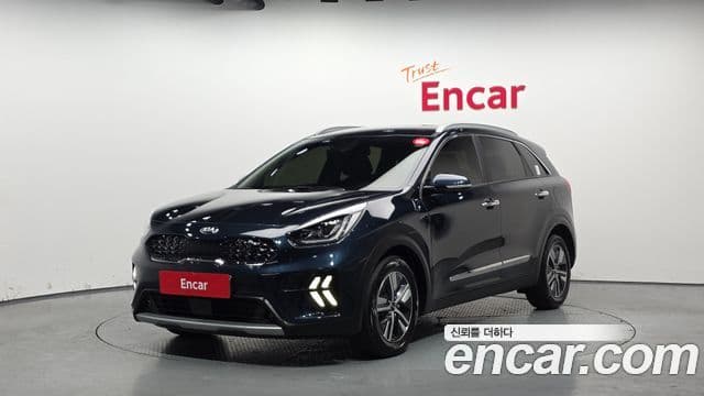 Kia Niro 2021 — ფოტო 1/20