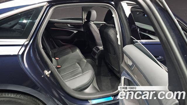 Audi A6 2020 — ფოტო 11/20